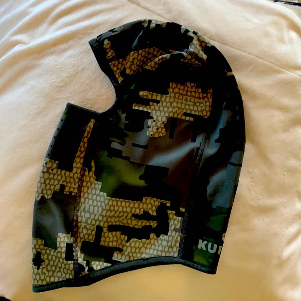 Kuiu verde axis balaclava, NWOT. $59+tax new